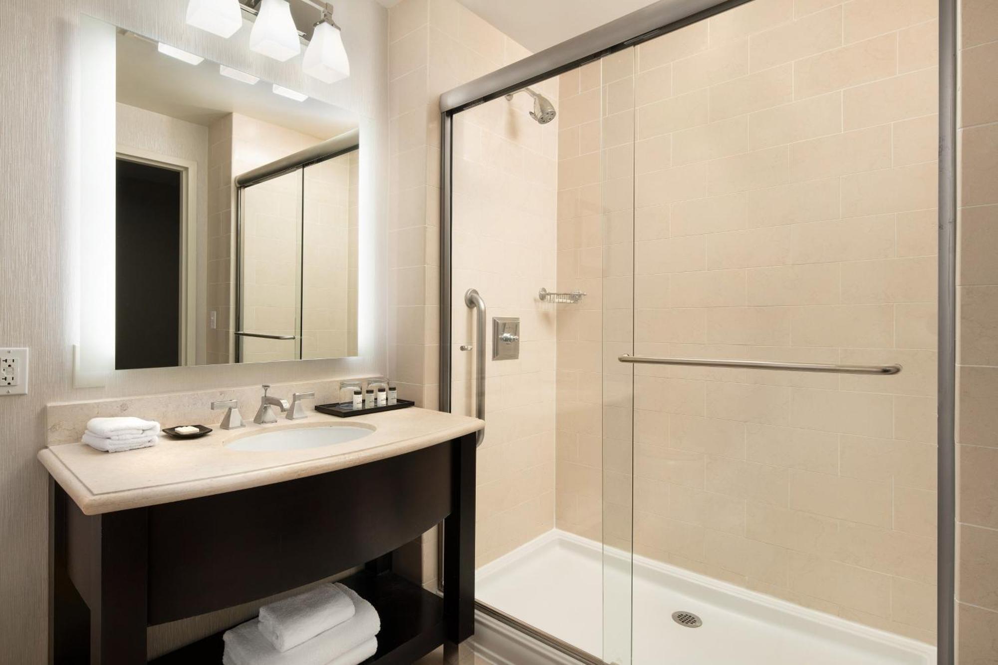 Sheraton Garden Grove-Anaheim South Экстерьер фото