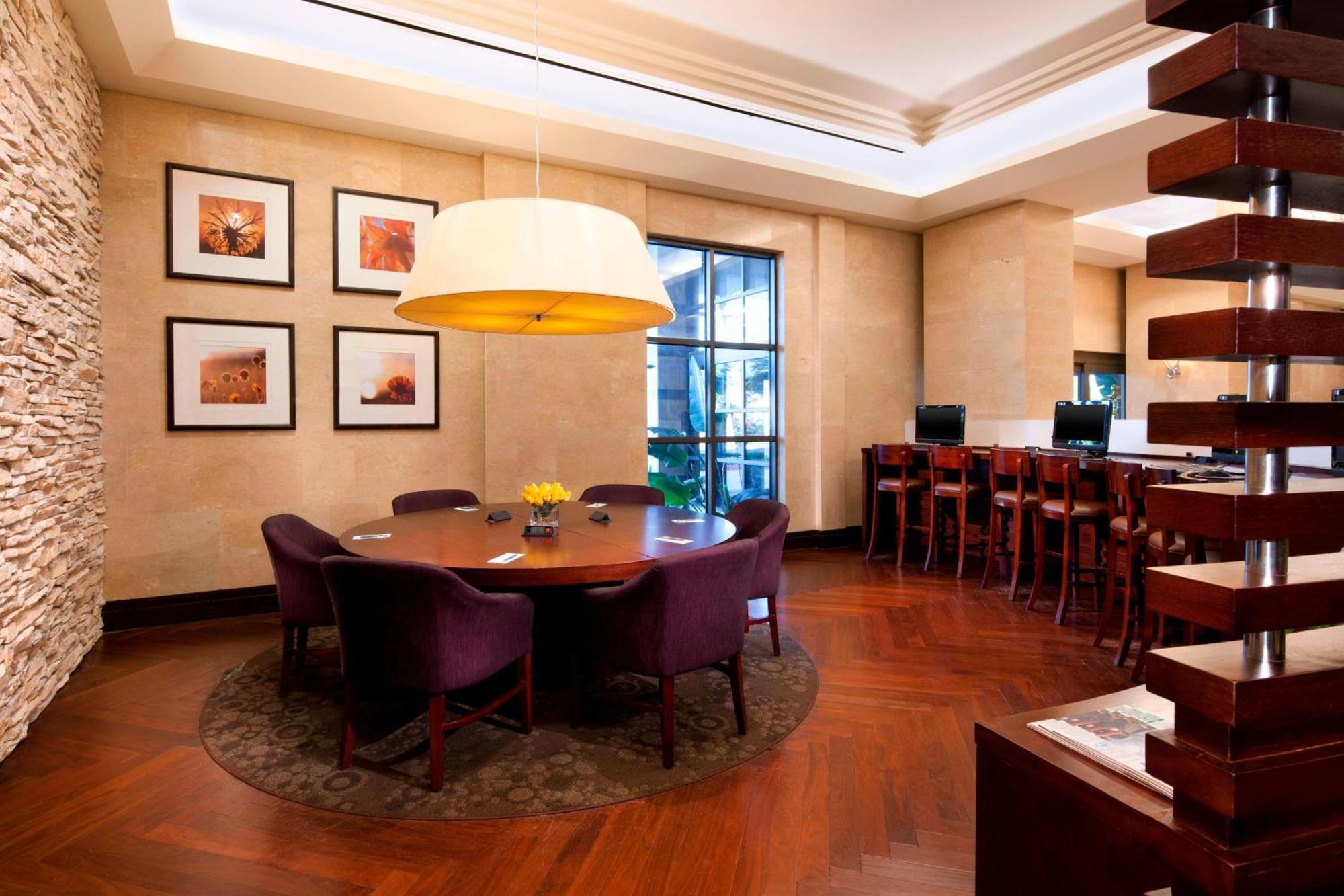 Sheraton Garden Grove-Anaheim South Экстерьер фото